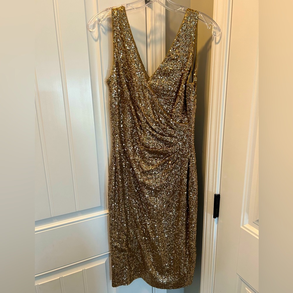 Lauren Ralph Lauren Size 6 Sequined Gold Dress